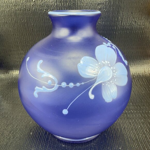 Vintage Bohemian Hand Blown Art Glass Enameled Flower Paint Vase Bowl Blue VTG - Picture 4 of 16